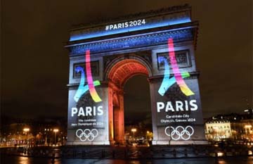 FRANCE - Paris 2024 logo lights up Arc de Triomphe with Double 2 paris