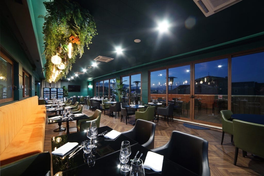 Le Roof Restaurant 2 1024x683 1