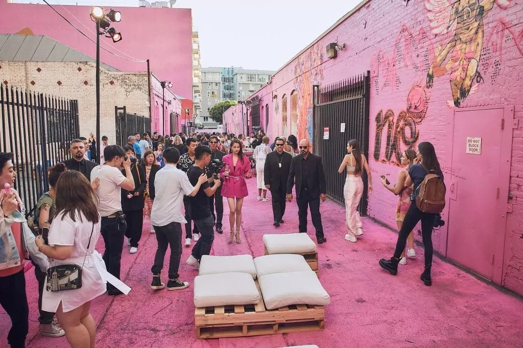 DENMARK – Transforming Public Spaces: Pandora’s Immersive Event in a Los Angeles Alleyway